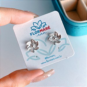 Brinco de Prata Flor Detalhada 10 mm