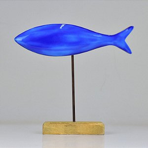 Enfeite Peixe Azul no Pedestal em Madeira 22,5x24,5x5 cm