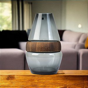 Vaso Fumê em Vidro e Madeira