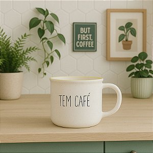 Caneca tem café bege