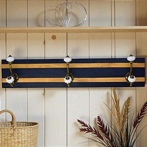 Cabideiro Azul Vintage Detalhe em Branco