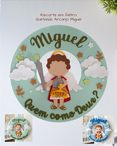 Recortes em feltro - Guirlanda São Miguel Arcanjo