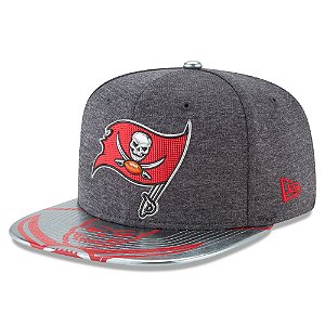 Boné Tampa Bay Buccaneers DRAFT 2017 Spotlight Snapback - New Era