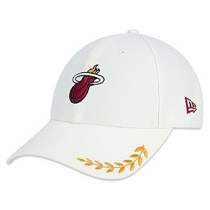 Boné New Era 940 Miami Heat Golf Culture Off White