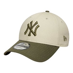 Boné New Era 940 New York Yankees Side Patch Bege Masculino