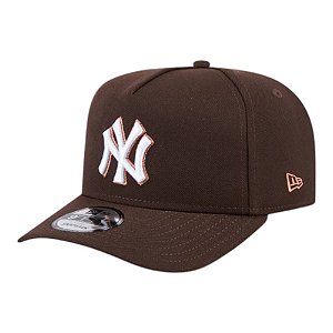 Boné New Era 950 A-Frame New York Yankees Marrom