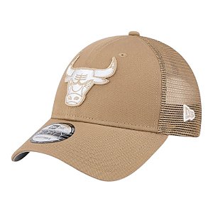 Boné New Era 940 Chicago Bulls Trucker Caqui Masculino