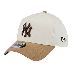 Boné New Era 3930 A-Frame New York Yankees Sandy Bay Off White
