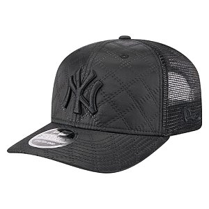 Boné New Era 970SS New York Yankees Quilted Nylon Preto
