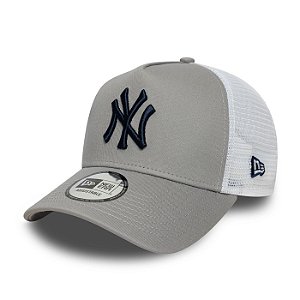 Boné New Era Side Patch Trucker New York Yankees Cinza