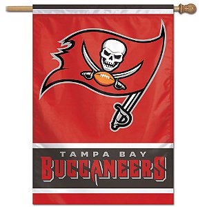 Bandeira Vertical 70x100 Logo Team Tampa Bay Buccaneers