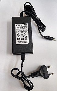 Fonte alimentação  12V 3A plug p4 2,1mm bivolt 100-240v