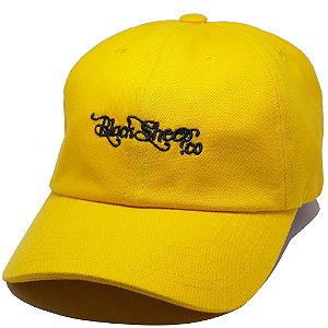 Boné Black Sheep Dad Hat Escrito Amarelo 