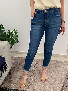 Jeans Skinny Barra Desfiada