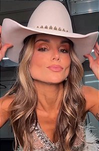 Chapéu Country Branco Sertanejo Farraial Bandinha Diamond Flavia Viana