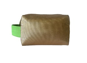 Necessaire Quadradinha cobre alça verde