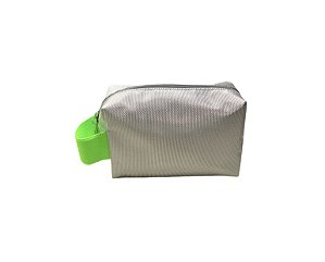 Necessaire Quadradinha prata alça verde neon