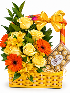 Arranjo de Gérberas, Rosas Amarelas e Chocolates