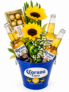 Balde Corona Extra com Arranjo de Girassóis