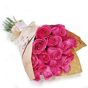 Buquê dos Apaixonados com 18 Rosas Pink