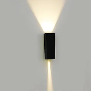 Arandela Tynn Preta LED 2,5W 3000K