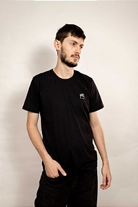 Camiseta CLAQUETE em Bordado