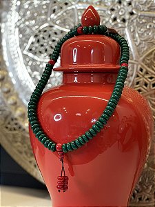 Colar Decorativo - Resina  - Verde e Vermelho