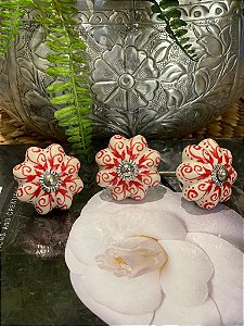 Puxador em Ceramica - Pintado - Vermelho e Branco - Acabamento Prateado