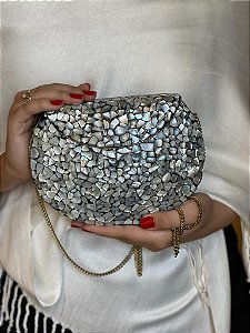 Bolsa Clutch em Metal - Dourada - Madrepérolas - Com Alça