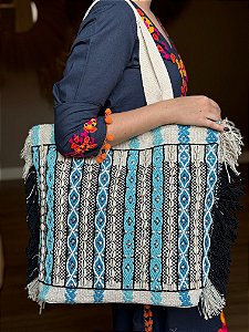 Bolsa Praia - Bordada - Com Miçangas e Conchas - Azul, Preto e Bege