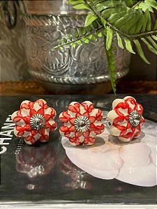 Puxador em Cerâmica - Pintado - Vermelho - Acabamento Prata