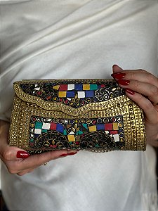 Bolsa Clutch em Metal - Colorido e Dourado - Com Alça