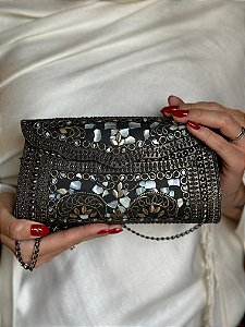 Bolsa Clutch em Metal - Madrepérolas, Preto e Grafite - Com Alça