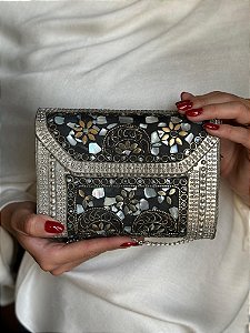 Bolsa Clutch em Metal - Madrepérolas, Preto e Prata - Com Alça