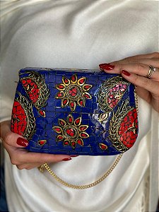 Bolsa Clutch em Metal - Azul, Vermelho e Dourado- Com Alça