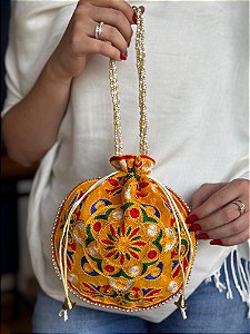 Bolsa Saquinho - Tecido - Bordado - Amarelo e Colorido