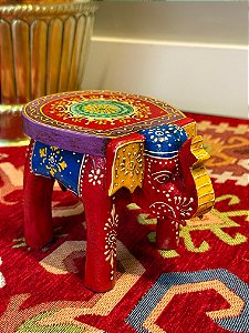 Elefante Decorativo - Madeira - Pintado a Mão - Vermelho e Colorido - Mini
