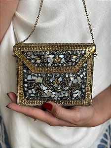 Mini Bolsa Clutch em Metal - Madrepérolas e Dourada - Com Alça