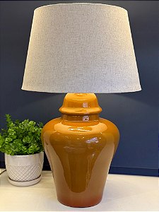 Abajur - Cerâmica - Caramelo e Laranja com Cúpula