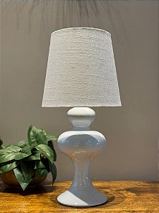 Abajur - Cerâmica - Branco com Cúpula