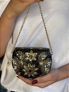 Mini Bolsa Clutch em Metal - Preto e Dourado - Com Alça