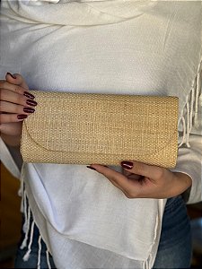 Bolsa Clutch em Palha