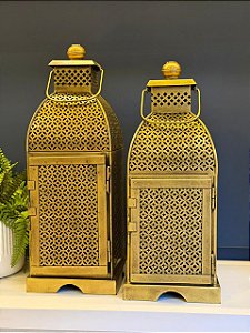 Par de Lanternas - Metal - Douradas