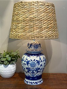 Abajur - Cerâmica - Azul e Branco - Com Cúpula de Palha