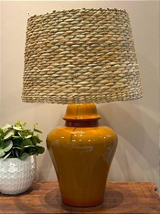 Abajur - Cerâmica - Caramelo e Laranja com Cúpula de Palha