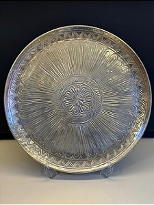 Prato de Parede - Relevo - Metal - Prata - 49CM