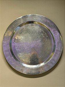 Prato de Parede - Relevo - Metal - Prata - 59CM