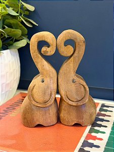 Escultura Par de Elefante - Decorativa - Madeira - Marrom