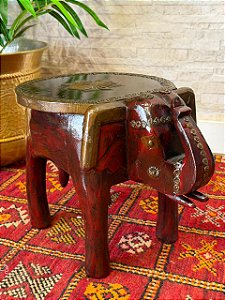 Banqueta - Elefante - Madeira - Aplique em Metal - Envernizado - 32cm