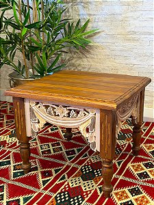 Mesa Madeira Entalhada - Pintado à Mão - Marrom, Cinza e Amarelo - 42CM